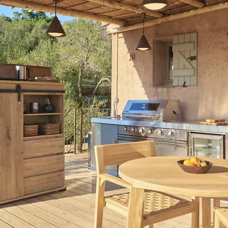 Casa Penisula Bed & Breakfast