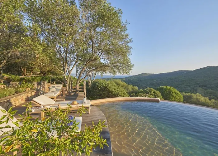 Casa Penisula לינה וארוחת בוקר 5*